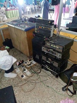 Mounting The Amps